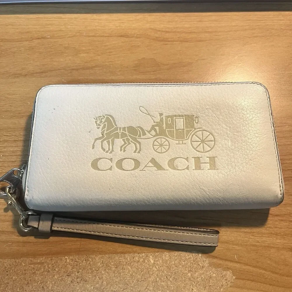 Coach Women's Zip Pebbled Leather Wristlet Wallet Light Beige